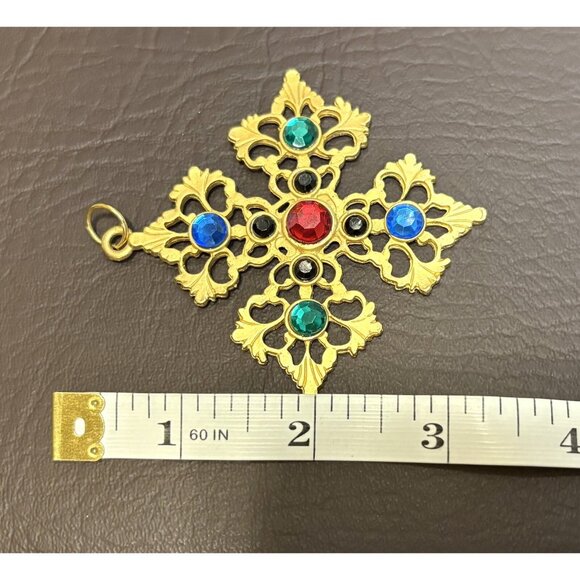 Vintage 80’s Large Gold Tone Maltese Cross Crystal Rhinestone Pendant - Picture 6 of 7